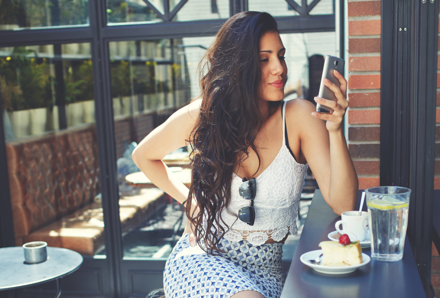 Rencontres avec des beurettes et femmes arabes en France : le guide local pour créer une connexion libre, immédiate et respectueuse